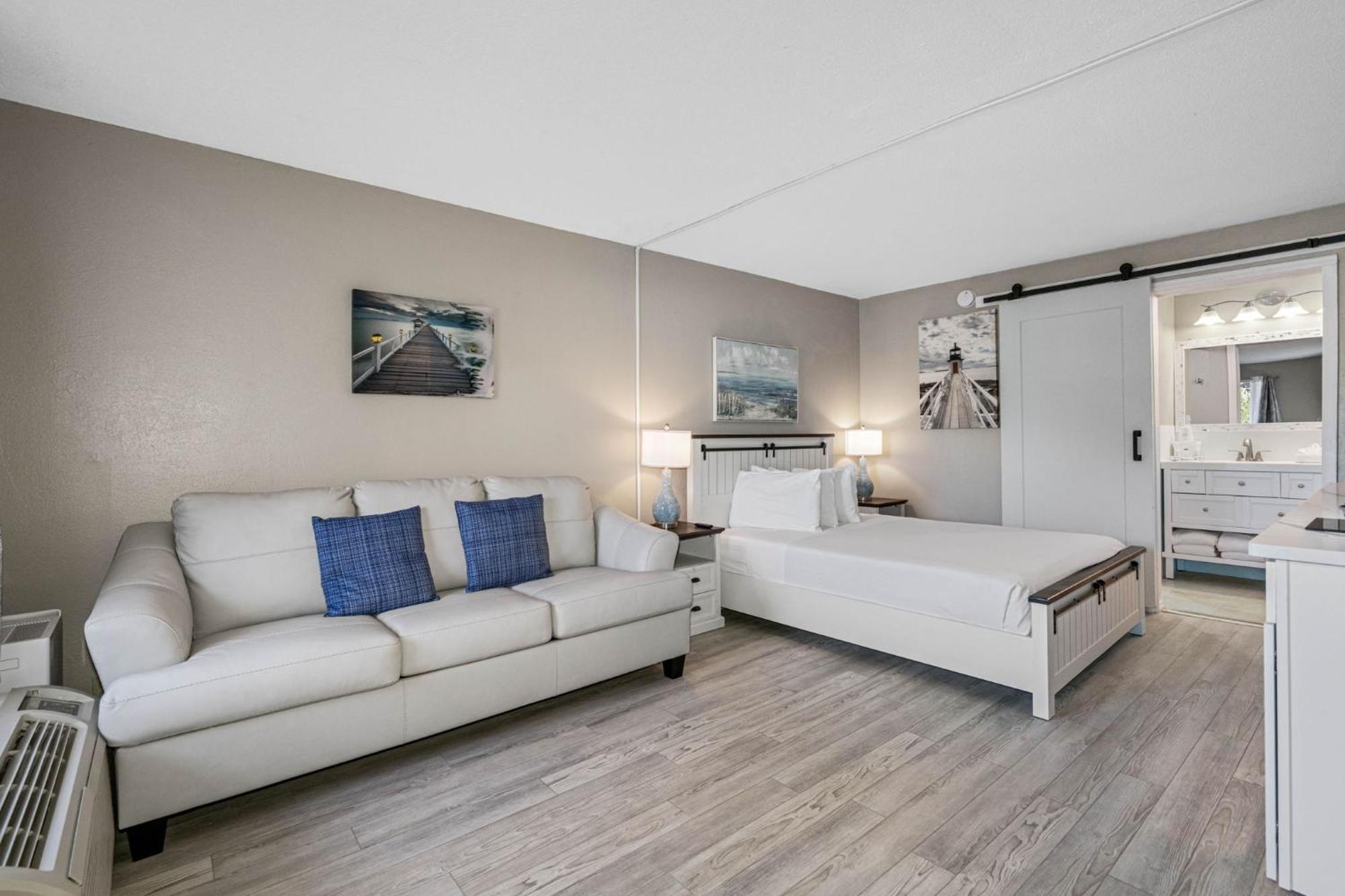 Bay Breeze Aparthotel South Bradenton ภายนอก รูปภาพ