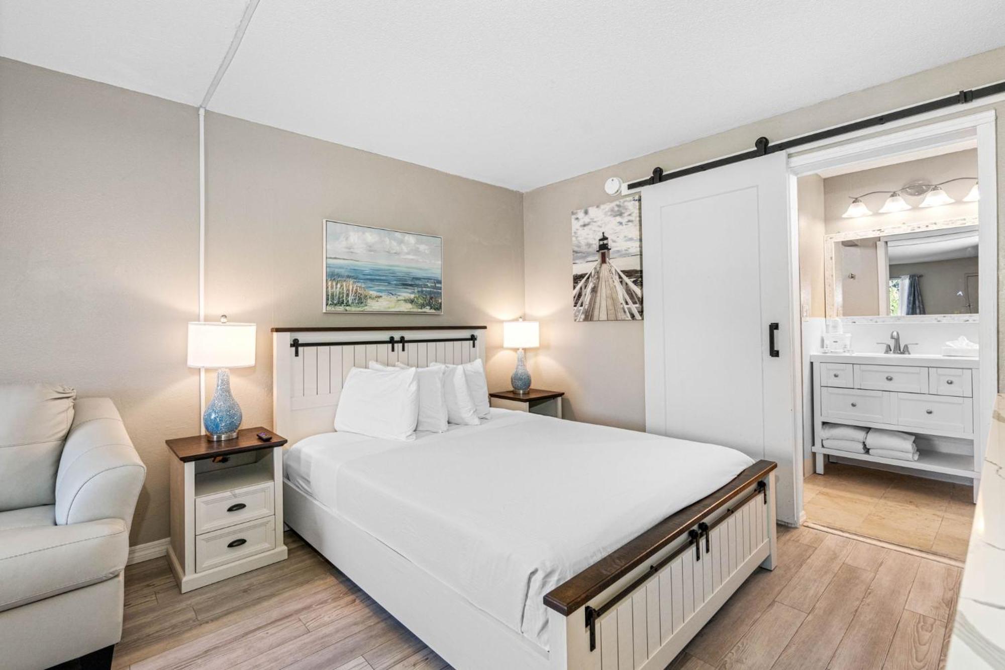 Bay Breeze Aparthotel South Bradenton ภายนอก รูปภาพ